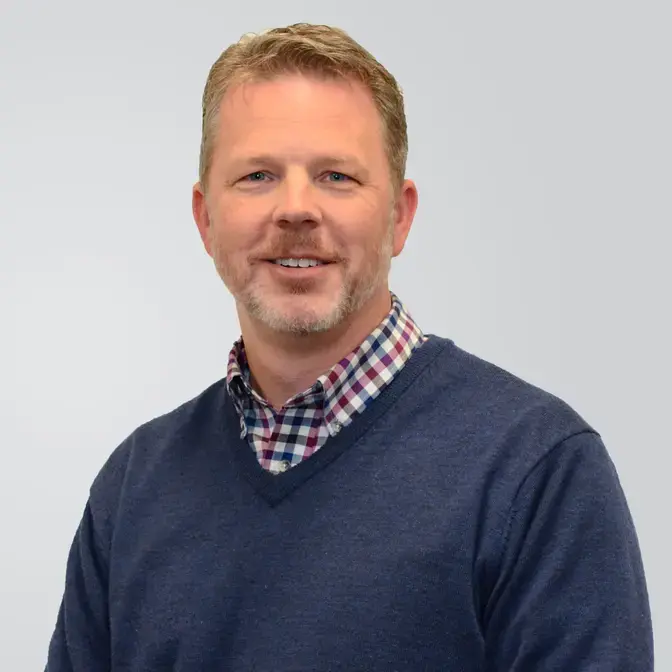 Headshot of Brian