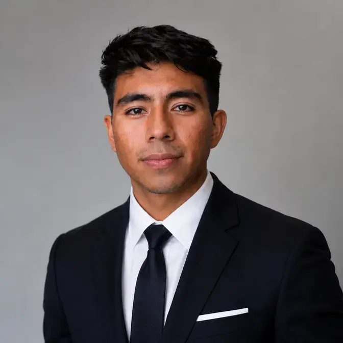 Headshot of Juan