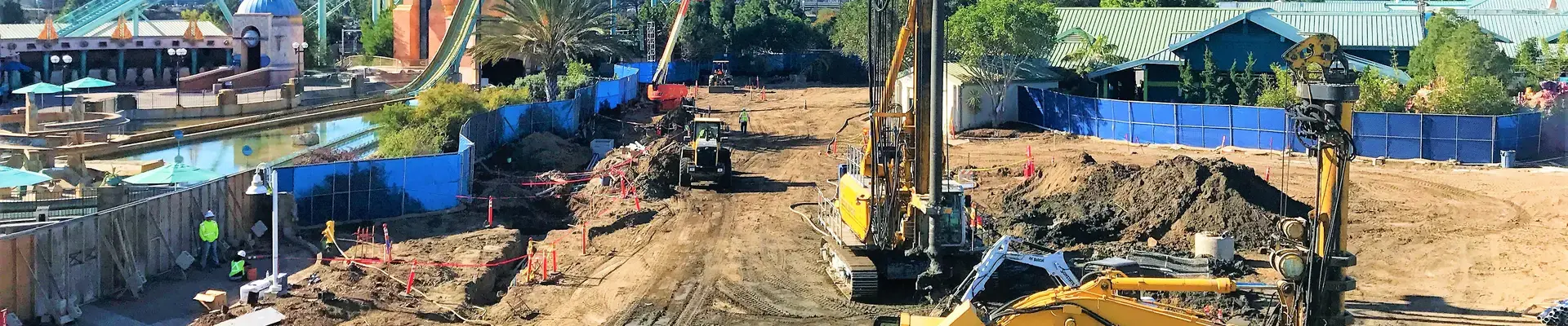Seaworld Electric Eel wet soil mixing