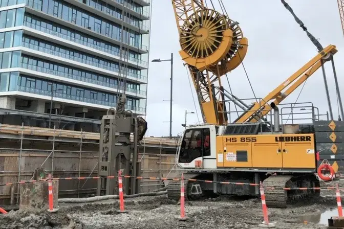Diaphragm wall installation