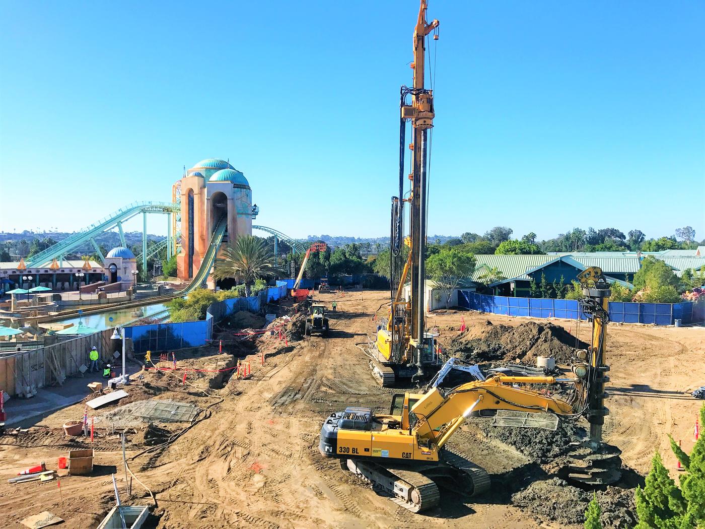 Seaworld Electric Eel wet soil mixing