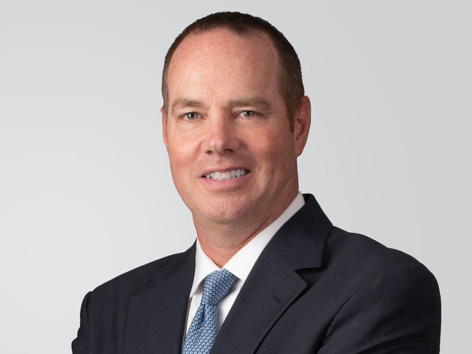 Headshot of Eric