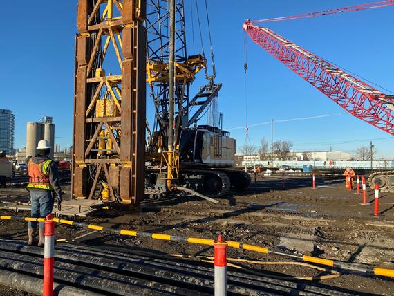 Installing the diaphragm wall panels